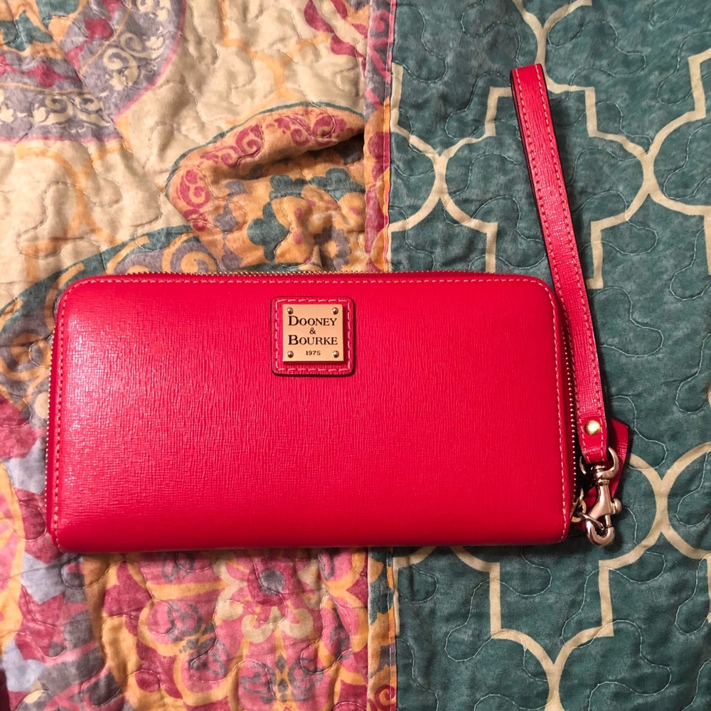 Dooney and Bourke wallet